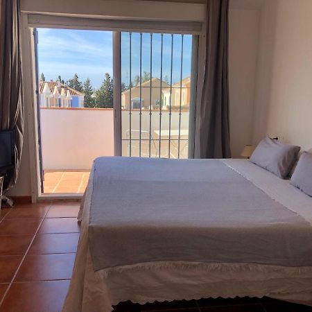 Charming 1 Bedroom Suite With Shared Kitchen Next To Puerto Banus Марбеля Екстериор снимка